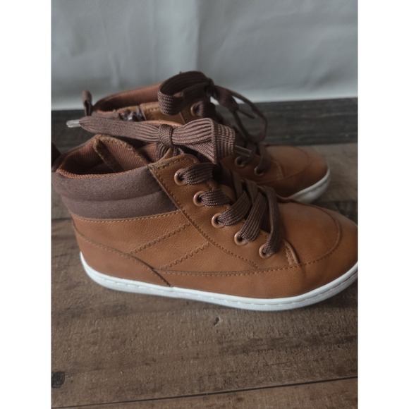 Cat & Jack Other - Toddler Fenix Hi-Top Sneaker Boot ~ Cat & Jack Youth Size 11